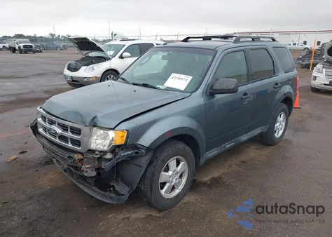 2012 Ford Escape Xlt z USA, uszkodzony, nr VIN 1FMCU0DG6CKC85526